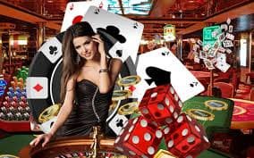 super7788 မြန်မာ ကစားသမားများ Online Gaming Account ဖွင့်ကာ ကစားနေသောမြင်ကွင်း